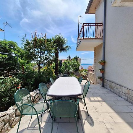 Apartments Tortuga Dramalj Luaran gambar